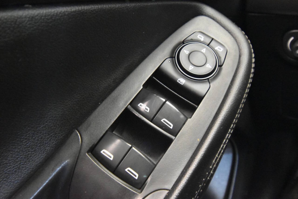 2021 Buick Encore GX Essence 4dr Crossover, White, Mileage: 73,053 - photo 29