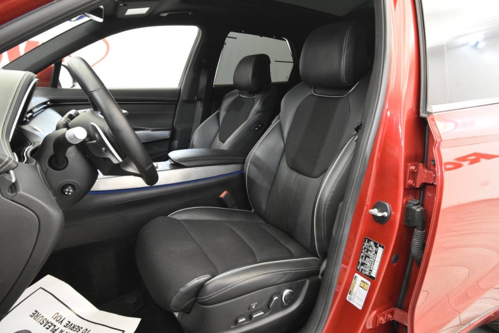 2023 Genesis GV70 2.5T Standard AWD 4dr SUV, Burdeos, Mileage: 91,633 - photo 8