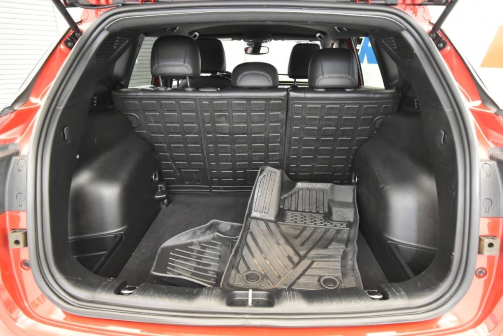 2022 Jeep Compass (Red) Edition 4x4 4dr SUV, , Mileage: 28,732 - photo 30