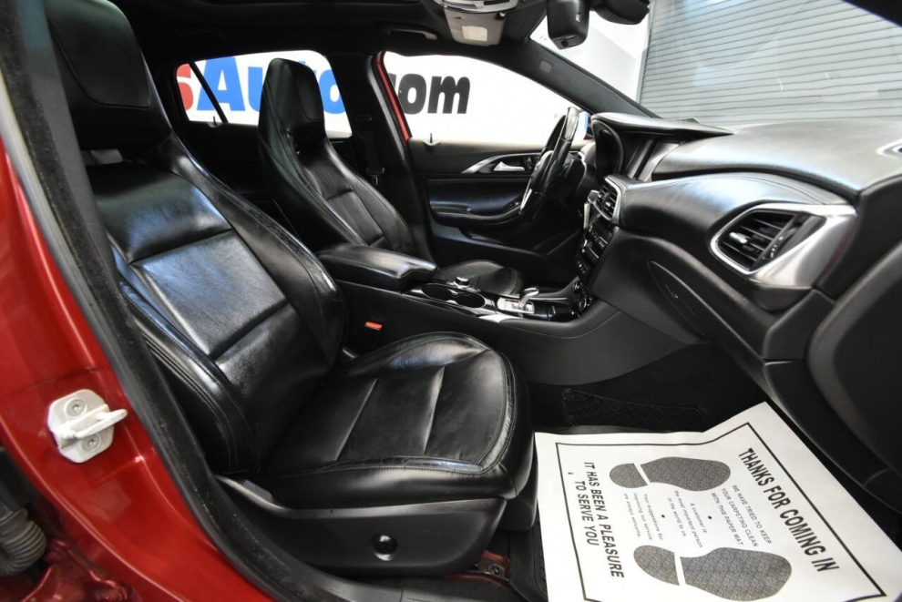 2017 Infiniti QX30 Sport 4dr Crossover, Red, Mileage: 99,636 - photo 15