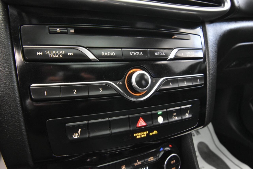 2017 Infiniti QX30 Sport 4dr Crossover, Red, Mileage: 99,636 - photo 22