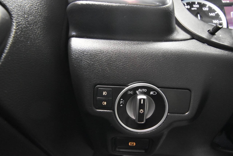 2017 Infiniti QX30 Sport 4dr Crossover, Red, Mileage: 99,636 - photo 29