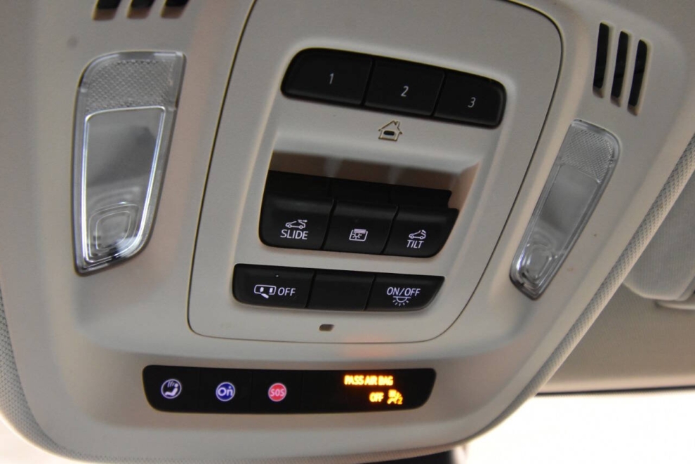 2022 Buick Envision Essence AWD 4dr Crossover, Black, Mileage: 41,525 - photo 22