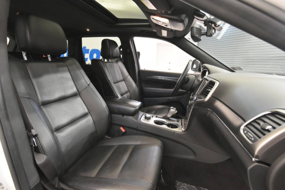 2018 Jeep Grand Cherokee Limited 4x4 4dr SUV, White, Mileage: 77,604 - photo 14
