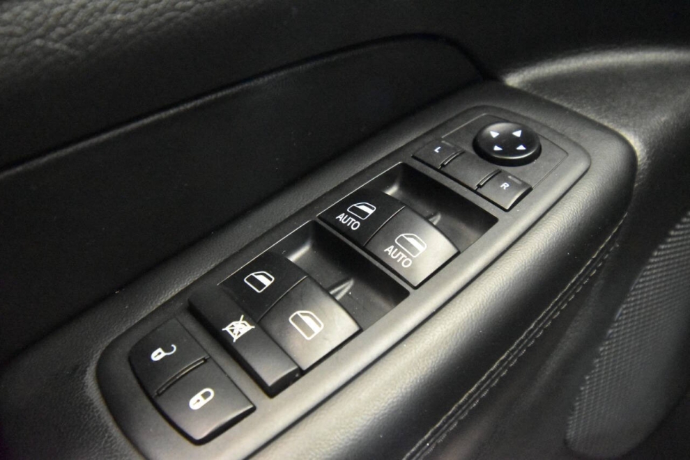 2018 Jeep Grand Cherokee Limited 4x4 4dr SUV, White, Mileage: 77,604 - photo 30
