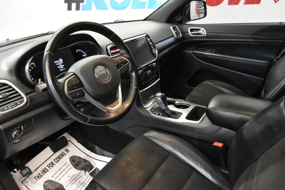 2021 Jeep Grand Cherokee Laredo X 4x4 4dr SUV, Gray, Mileage: 91,065 - photo 11