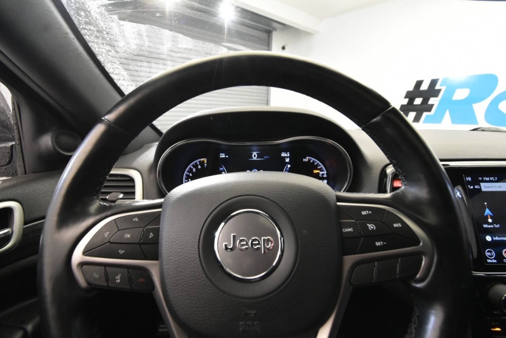 2021 Jeep Grand Cherokee Laredo X 4x4 4dr SUV, Gray, Mileage: 91,065 - photo 24