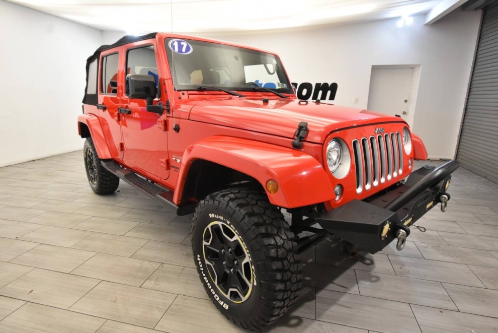 2017 Jeep Wrangler Unlimited Sahara 4x4 4dr SUV, Red, Mileage: 96,454 - photo 6