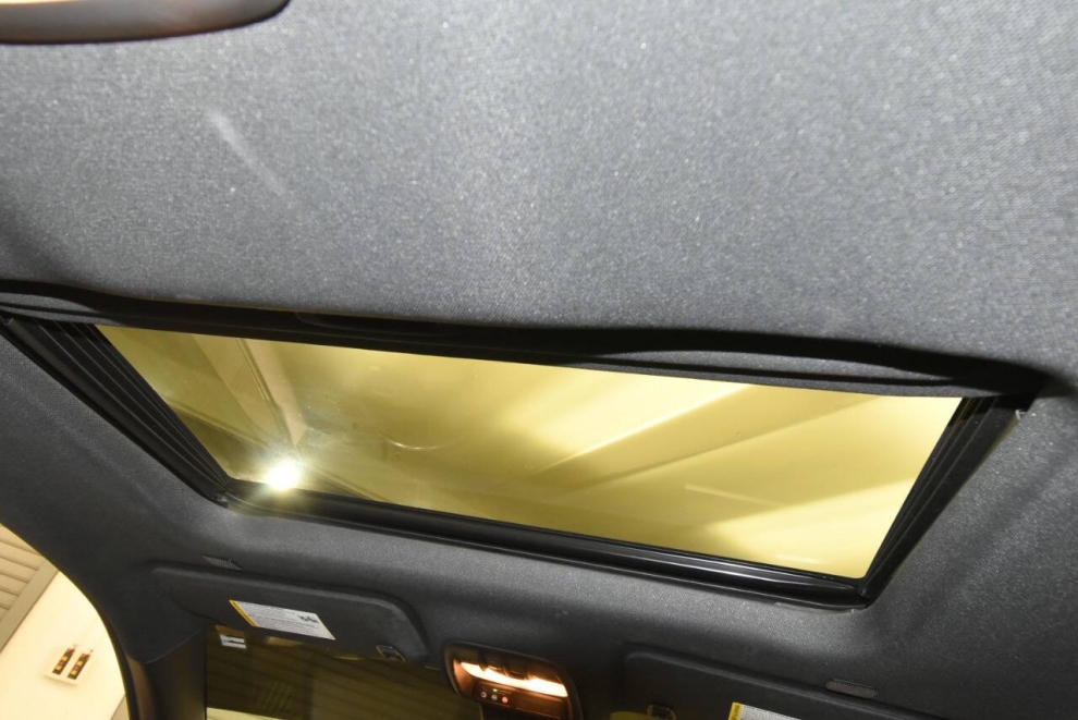 2023 GMC Canyon AT4 4x4 4dr Crew Cab 5 ft. SB, Yellow, Mileage: 56,673 - photo 16