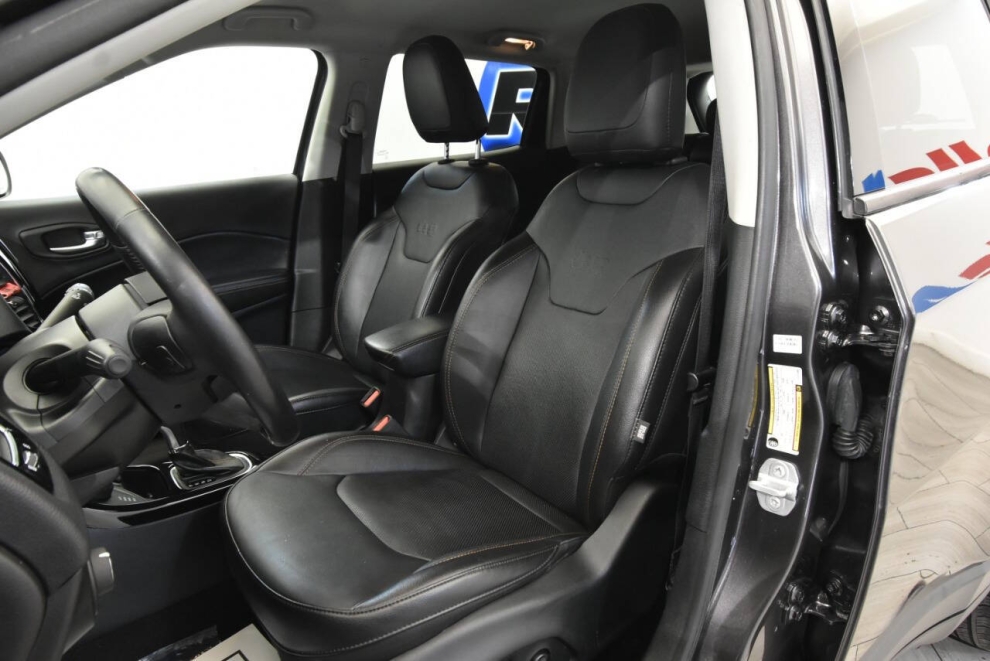 2020 Jeep Compass Limited 4x4 4dr SUV, Gray, Mileage: 56,334 - photo 10