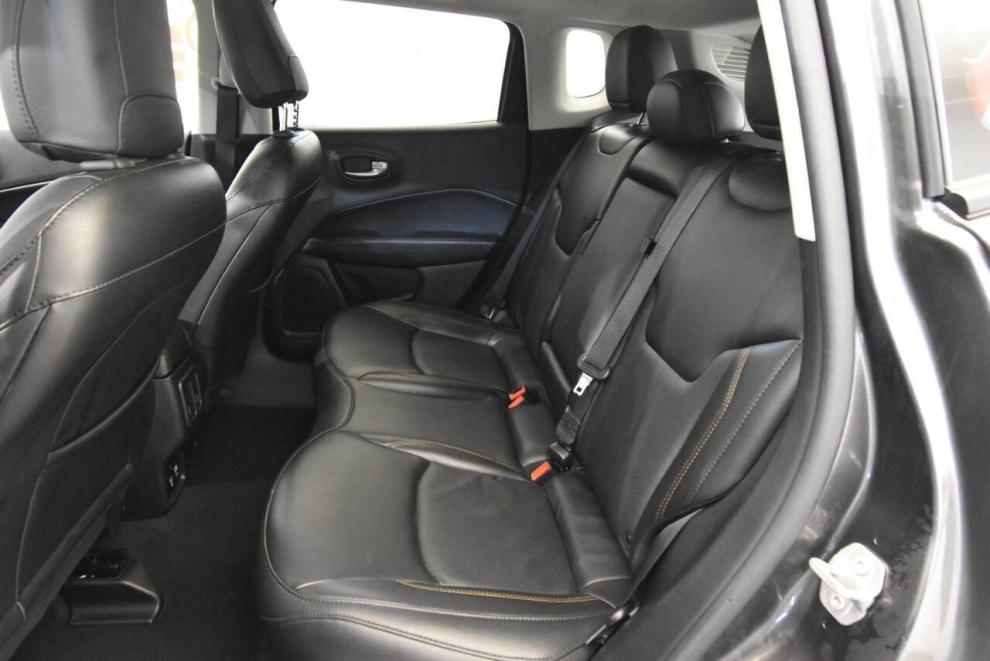 2020 Jeep Compass Limited 4x4 4dr SUV, Gray, Mileage: 56,334 - photo 13