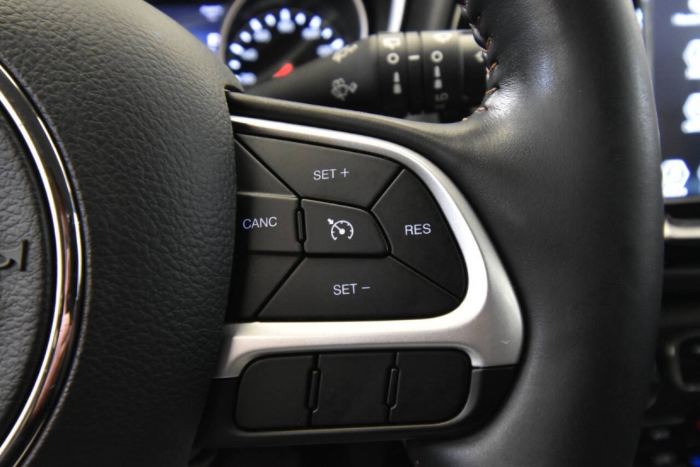 2020 Jeep Compass Limited 4x4 4dr SUV, Gray, Mileage: 56,334 - photo 26