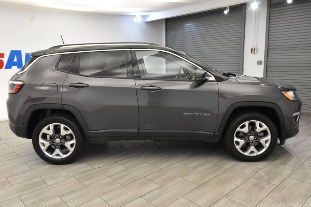 2020 Jeep Compass Limited 4x4 4dr SUV, Gray, Mileage: 56,334 - photo 5