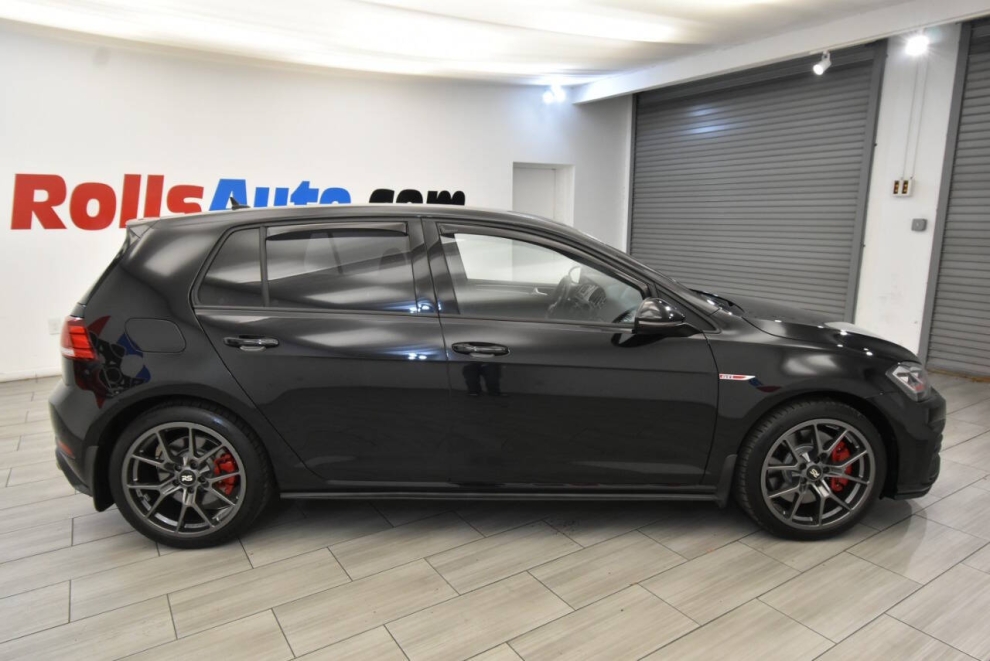 2020 Volkswagen Golf GTI SE 4dr Hatchback 6M, Black, Mileage: 63,068 - photo 5