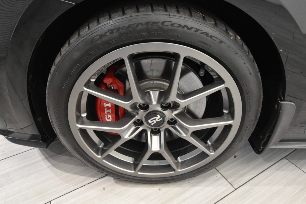 2020 Volkswagen Golf GTI SE 4dr Hatchback 6M, Black, Mileage: 63,068 - photo 9