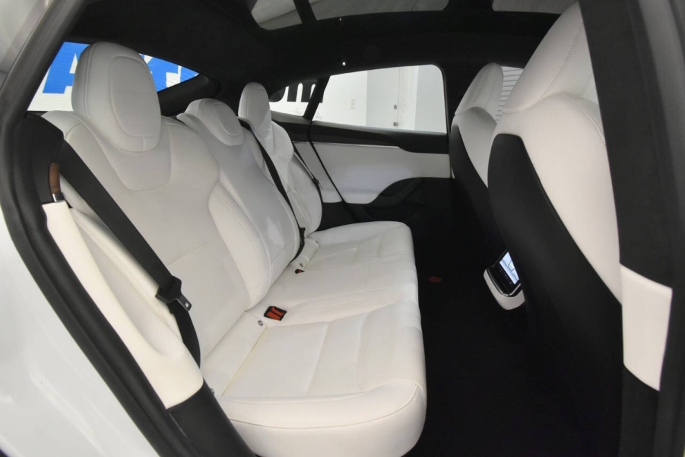 2021 Tesla Model S Long Range AWD 4dr Liftback, White, Mileage: 72,026 - photo 14
