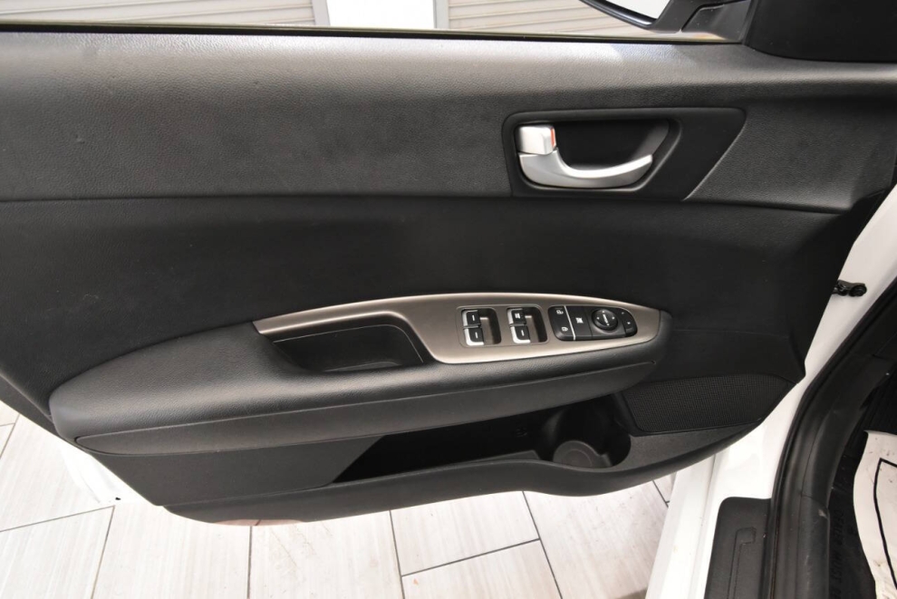 2019 Kia Optima LX 4dr Sedan, White, Mileage: 99,331 - photo 12
