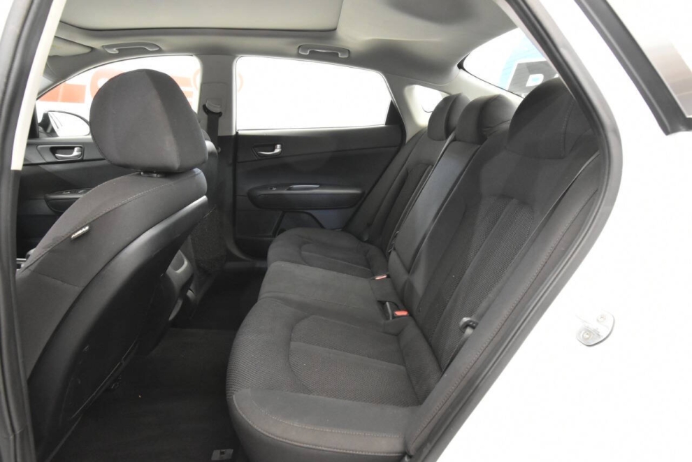 2019 Kia Optima LX 4dr Sedan, White, Mileage: 99,331 - photo 13