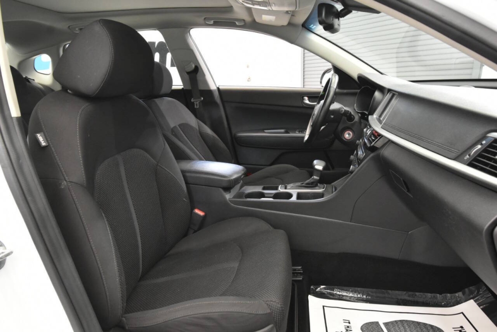 2019 Kia Optima LX 4dr Sedan, White, Mileage: 99,331 - photo 14