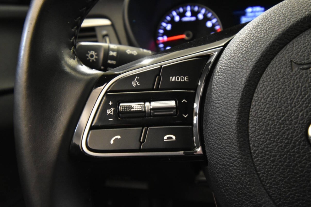 2019 Kia Optima LX 4dr Sedan, White, Mileage: 99,331 - photo 23