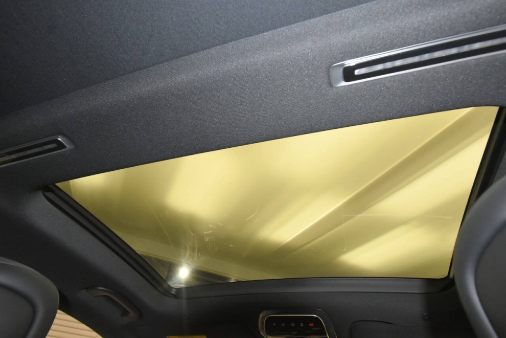 2022 Mercedes-Benz S-Class S 500 4MATIC AWD 4dr Sedan, Silver, Mileage: 40,476 - photo 16