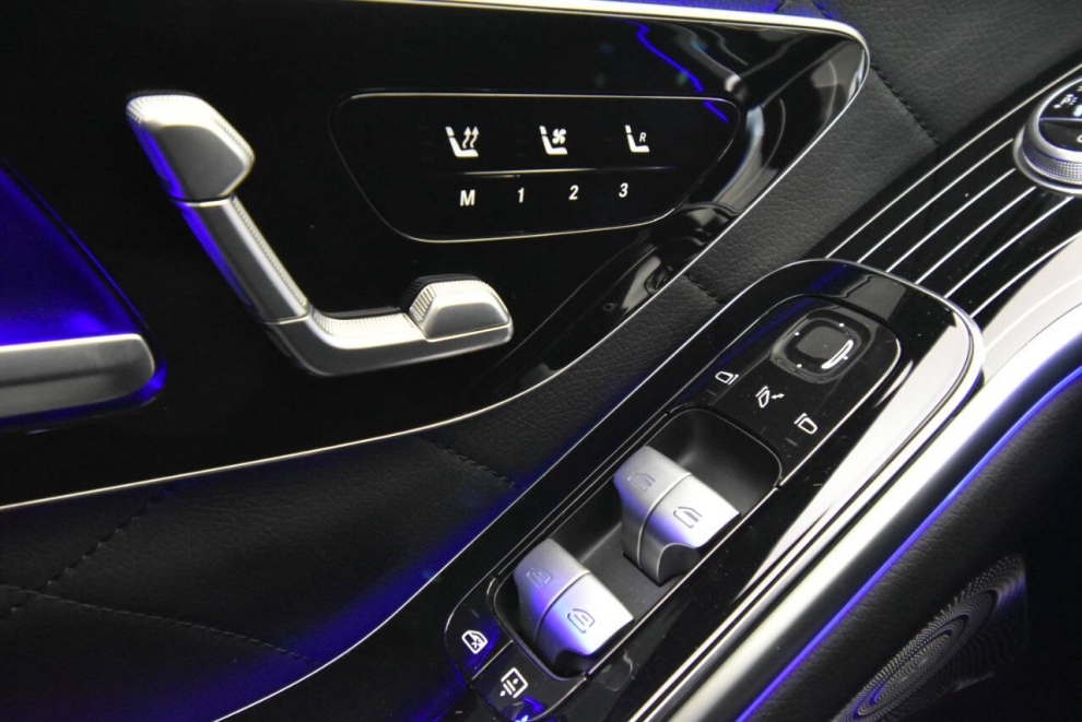 2022 Mercedes-Benz S-Class S 500 4MATIC AWD 4dr Sedan, Silver, Mileage: 40,476 - photo 28