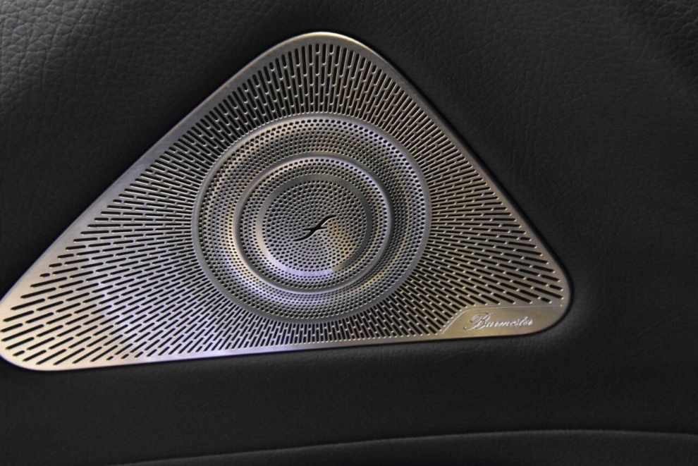 2022 Mercedes-Benz S-Class S 500 4MATIC AWD 4dr Sedan, Silver, Mileage: 40,476 - photo 29