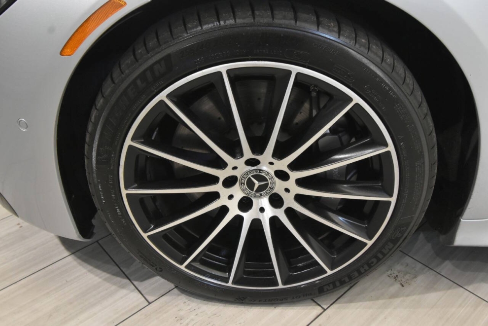 2022 Mercedes-Benz S-Class S 500 4MATIC AWD 4dr Sedan, Silver, Mileage: 40,476 - photo 9