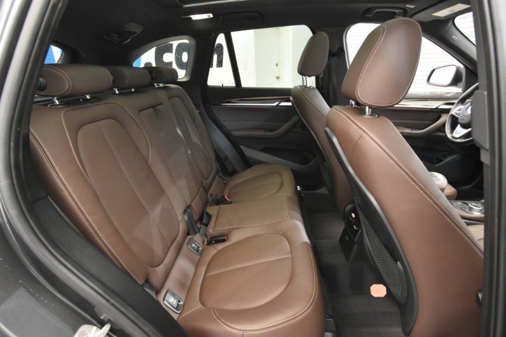 2021 BMW X1 xDrive28i AWD 4dr Sports Activity Vehicle, Gray, Mileage: 24,328 - photo 15