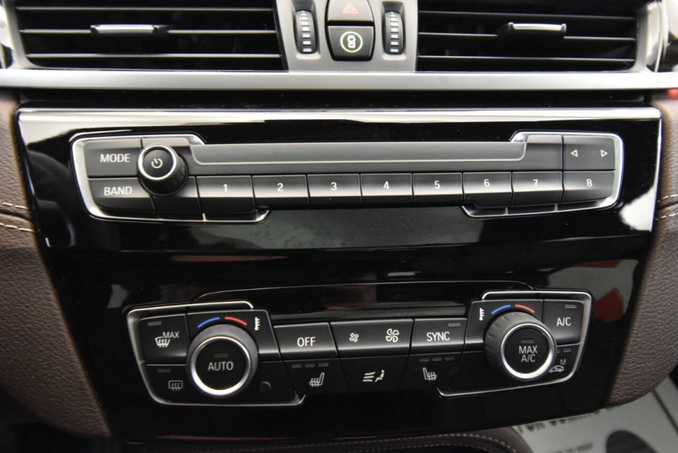 2021 BMW X1 xDrive28i AWD 4dr Sports Activity Vehicle, Gray, Mileage: 24,328 - photo 20