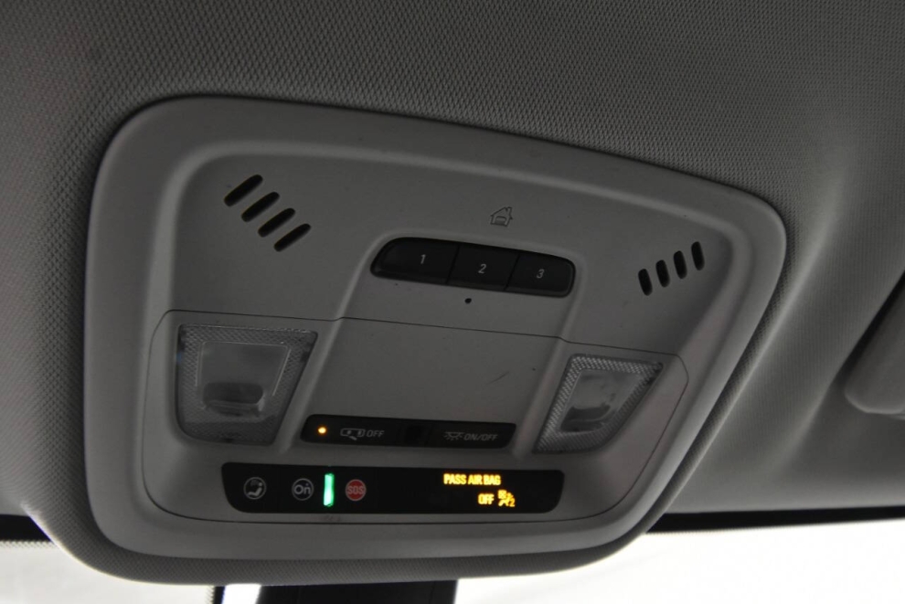 2020 Chevrolet Traverse RS 4x4 4dr SUV, Gray, Mileage: 105,105 - photo 23