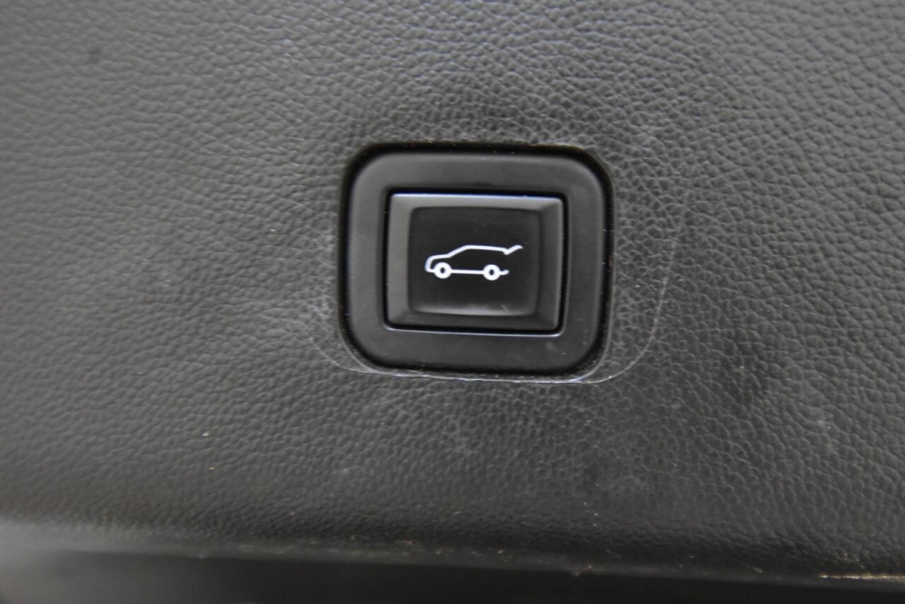 2020 Chevrolet Traverse RS 4x4 4dr SUV, Gray, Mileage: 105,105 - photo 35