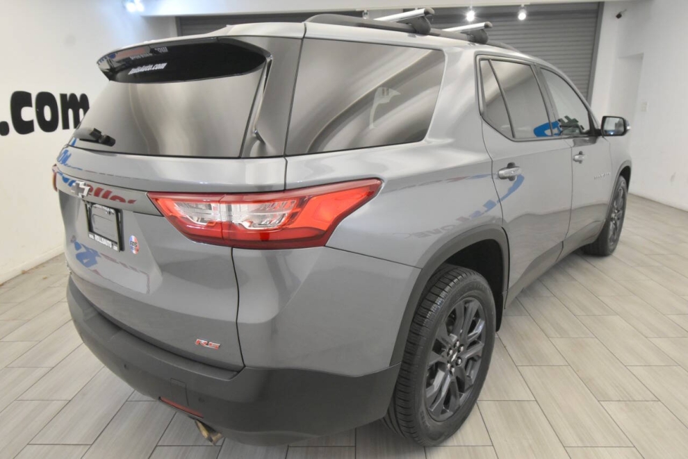 2020 Chevrolet Traverse RS 4x4 4dr SUV, Gray, Mileage: 105,105 - photo 4