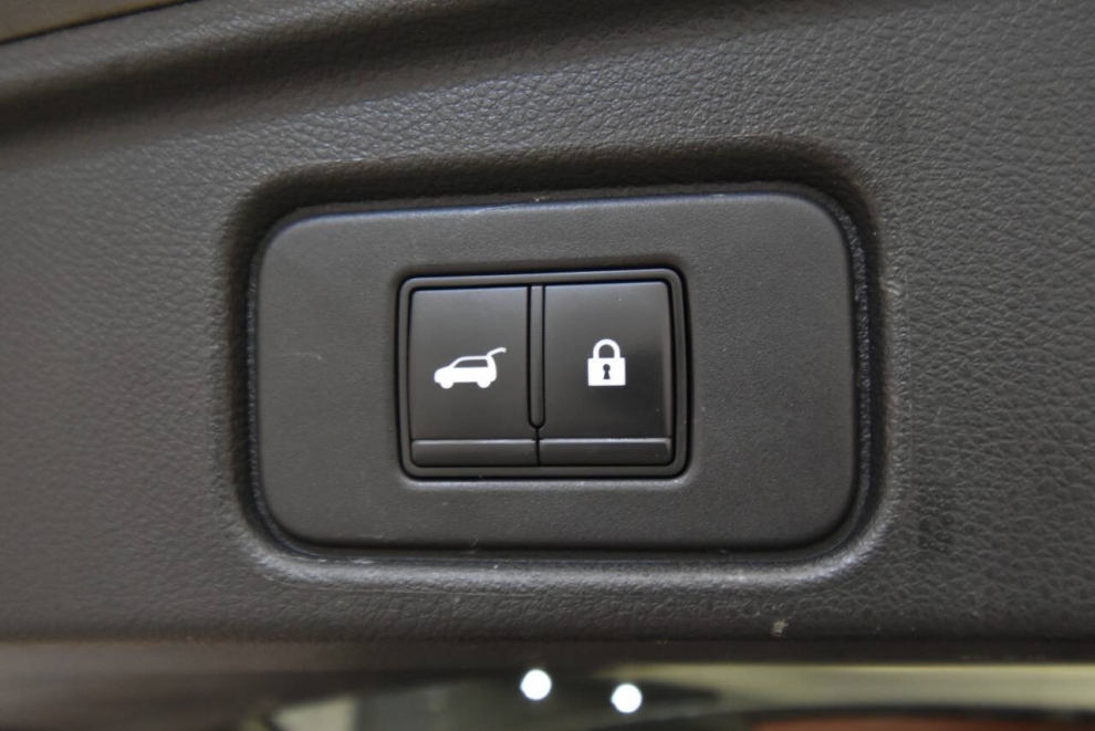 2022 Nissan Pathfinder Platinum AWD 4dr SUV, Gray, Mileage: 81,595 - photo 35