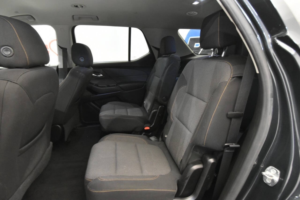 2019 Chevrolet Traverse LT Cloth 4dr SUV w/1LT, Gray, Mileage: 93,113 - photo 13