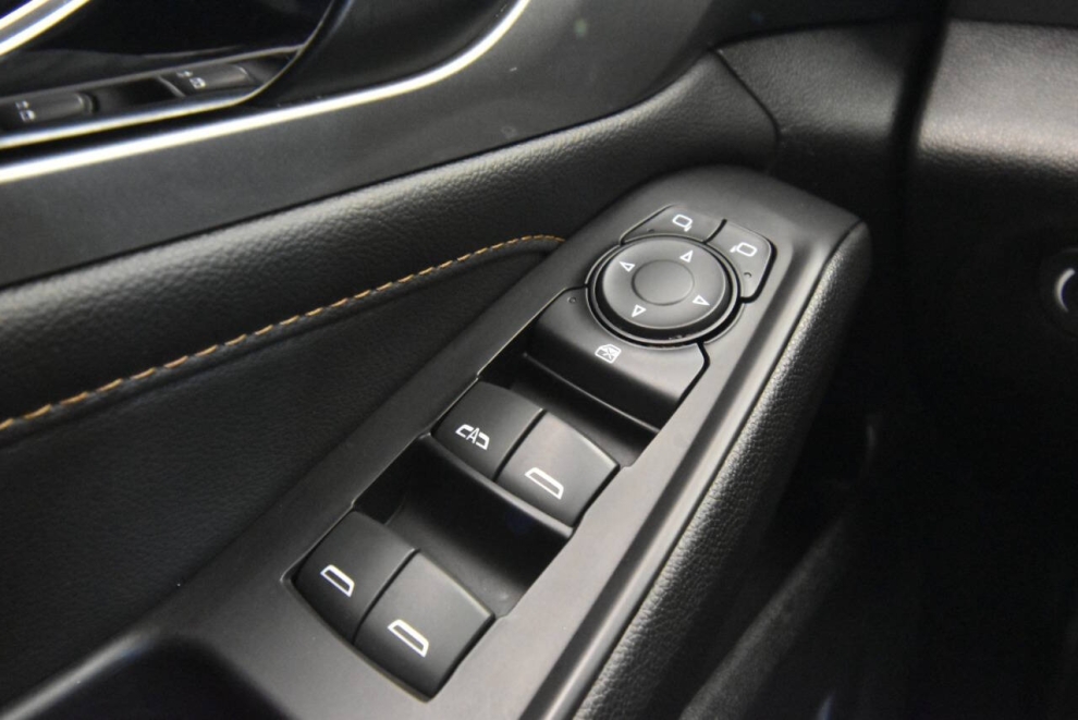 2019 Chevrolet Traverse LT Cloth 4dr SUV w/1LT, Gray, Mileage: 93,113 - photo 30