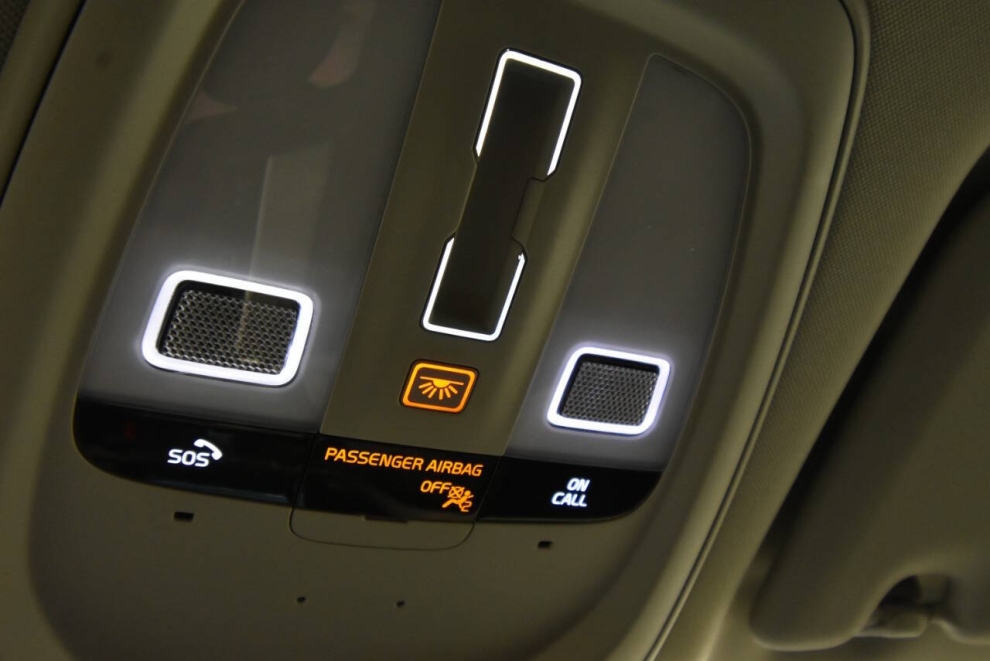 2022 Volvo XC60 B5 Inscription AWD 4dr SUV, Gray, Mileage: 61,097 - photo 22