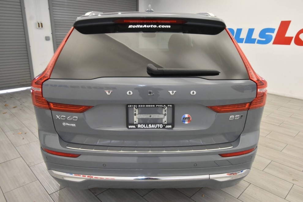 2022 Volvo XC60 B5 Inscription AWD 4dr SUV, Gray, Mileage: 61,097 - photo 3