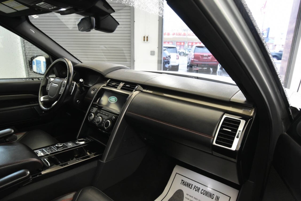 2018 Land Rover Discovery HSE AWD 4dr SUV, Silver, Mileage: 87,120 - photo 14