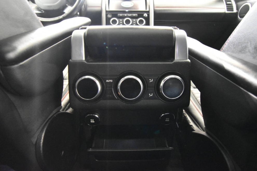 2018 Land Rover Discovery HSE AWD 4dr SUV, Silver, Mileage: 87,120 - photo 17