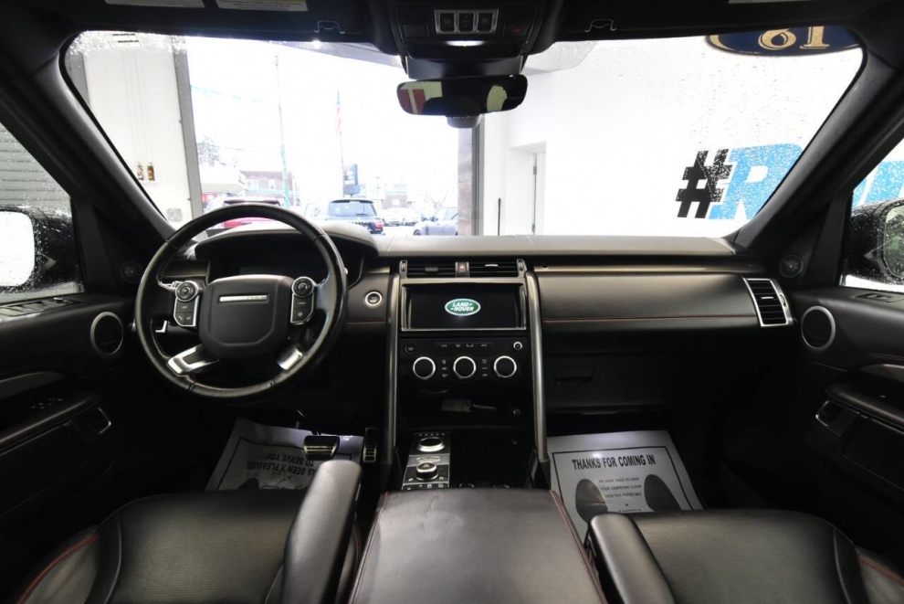 2018 Land Rover Discovery HSE AWD 4dr SUV, Silver, Mileage: 87,120 - photo 18