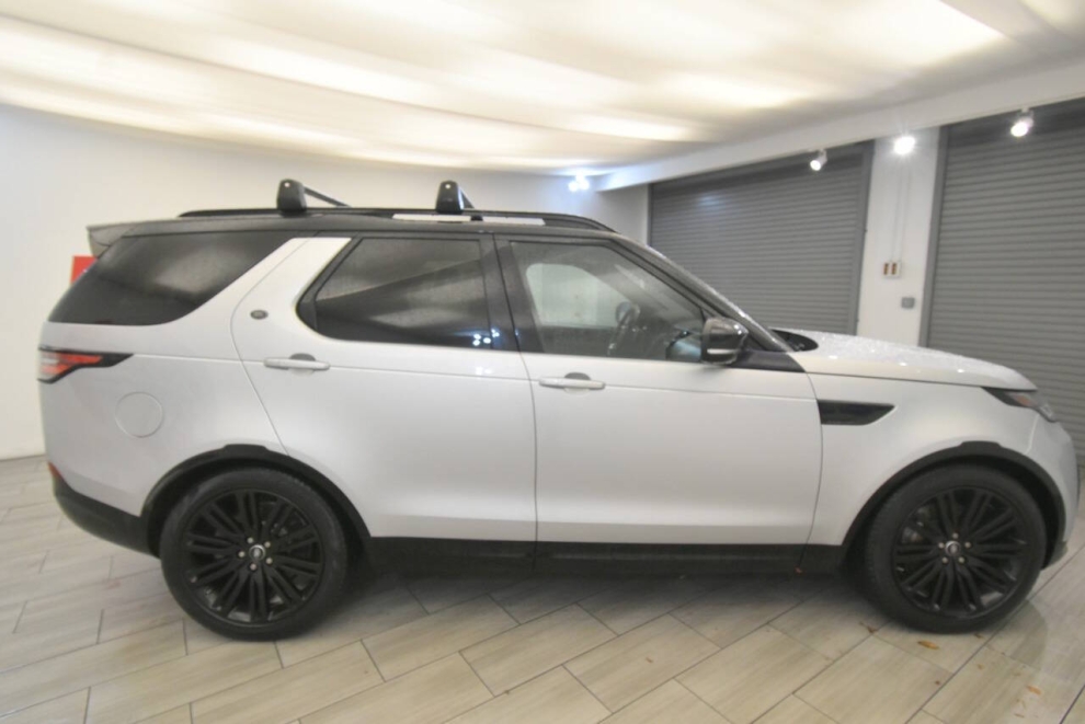 2018 Land Rover Discovery HSE AWD 4dr SUV, Silver, Mileage: 87,120 - photo 5