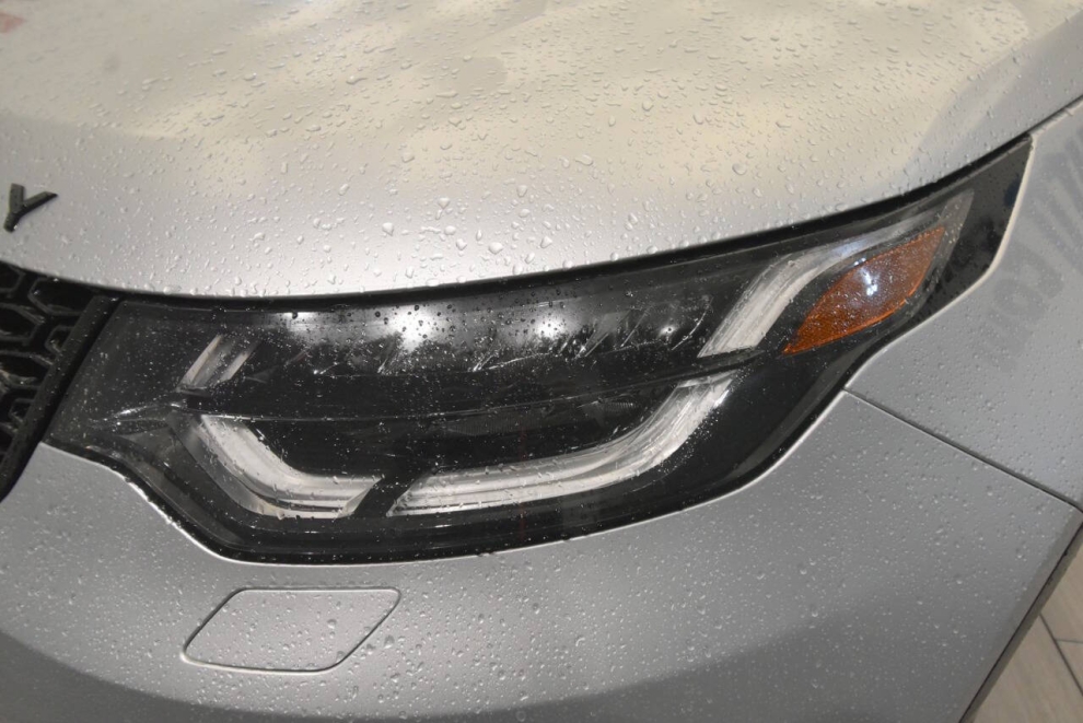 2018 Land Rover Discovery HSE AWD 4dr SUV, Silver, Mileage: 87,120 - photo 7