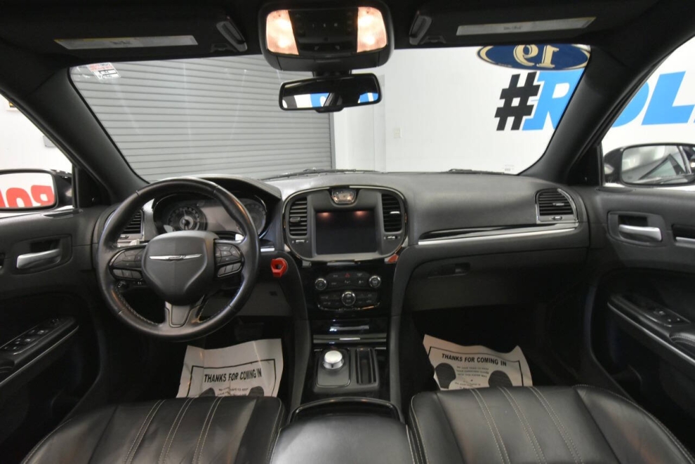 2019 Chrysler 300 S AWD 4dr Sedan, Black, Mileage: 70,449 - photo 17