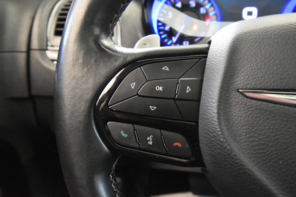 2019 Chrysler 300 S AWD 4dr Sedan, Black, Mileage: 70,449 - photo 25