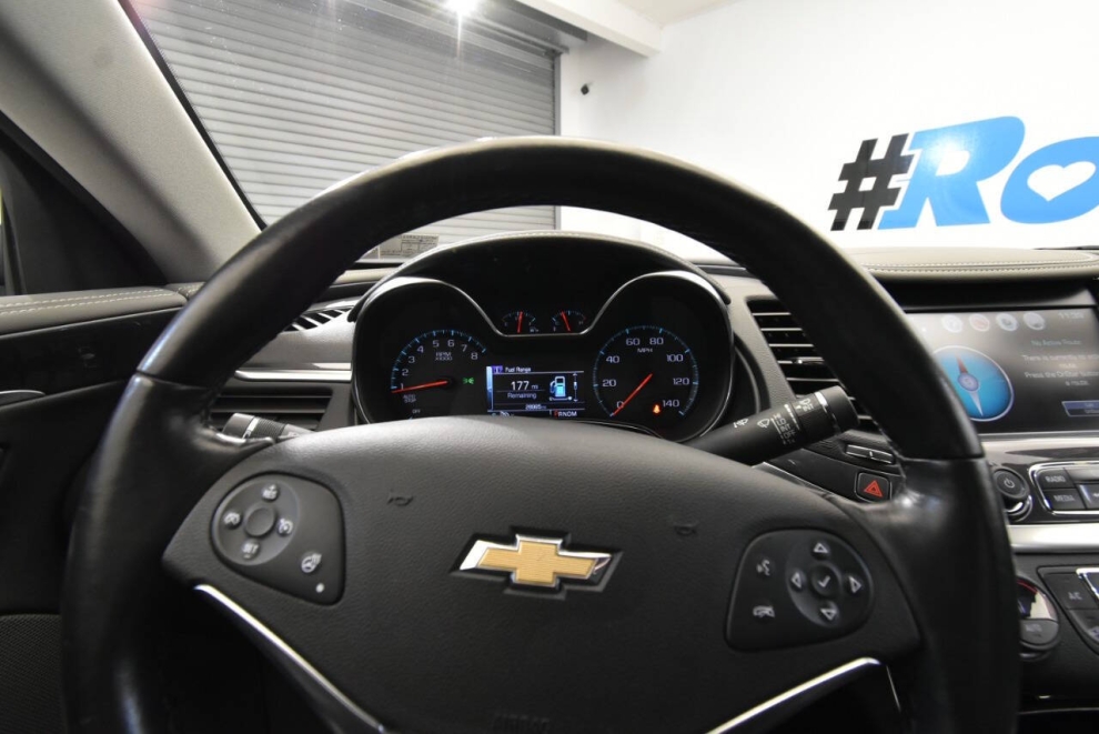 2018 Chevrolet Impala LT 4dr Sedan, Silver, Mileage: 28,985 - photo 24