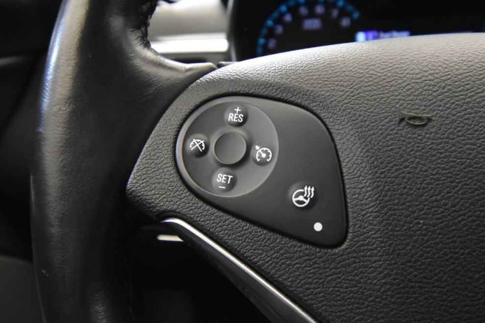 2018 Chevrolet Impala LT 4dr Sedan, Silver, Mileage: 28,985 - photo 25