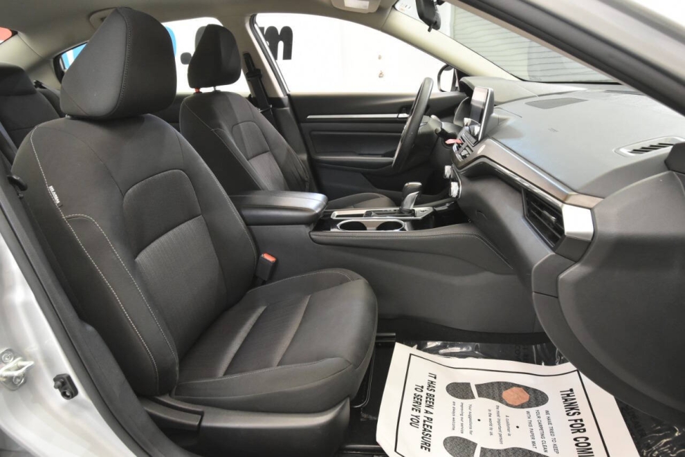 2023 Nissan Altima 2.5 SV 4dr Sedan, Silver, Mileage: 57,680 - photo 14