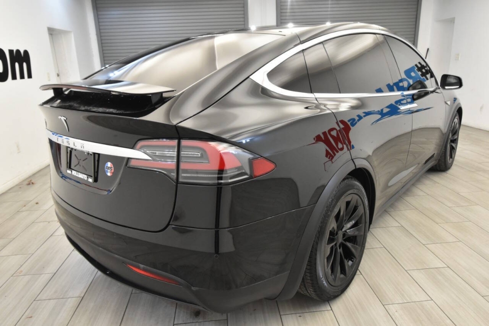 2016 Tesla Model X 90D AWD 4dr SUV, Black, Mileage: 48,000 - photo 4