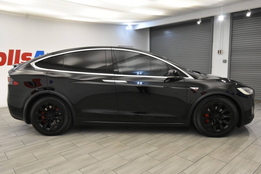 2016 Tesla Model X 90D AWD 4dr SUV, Black, Mileage: 48,000 - photo 5